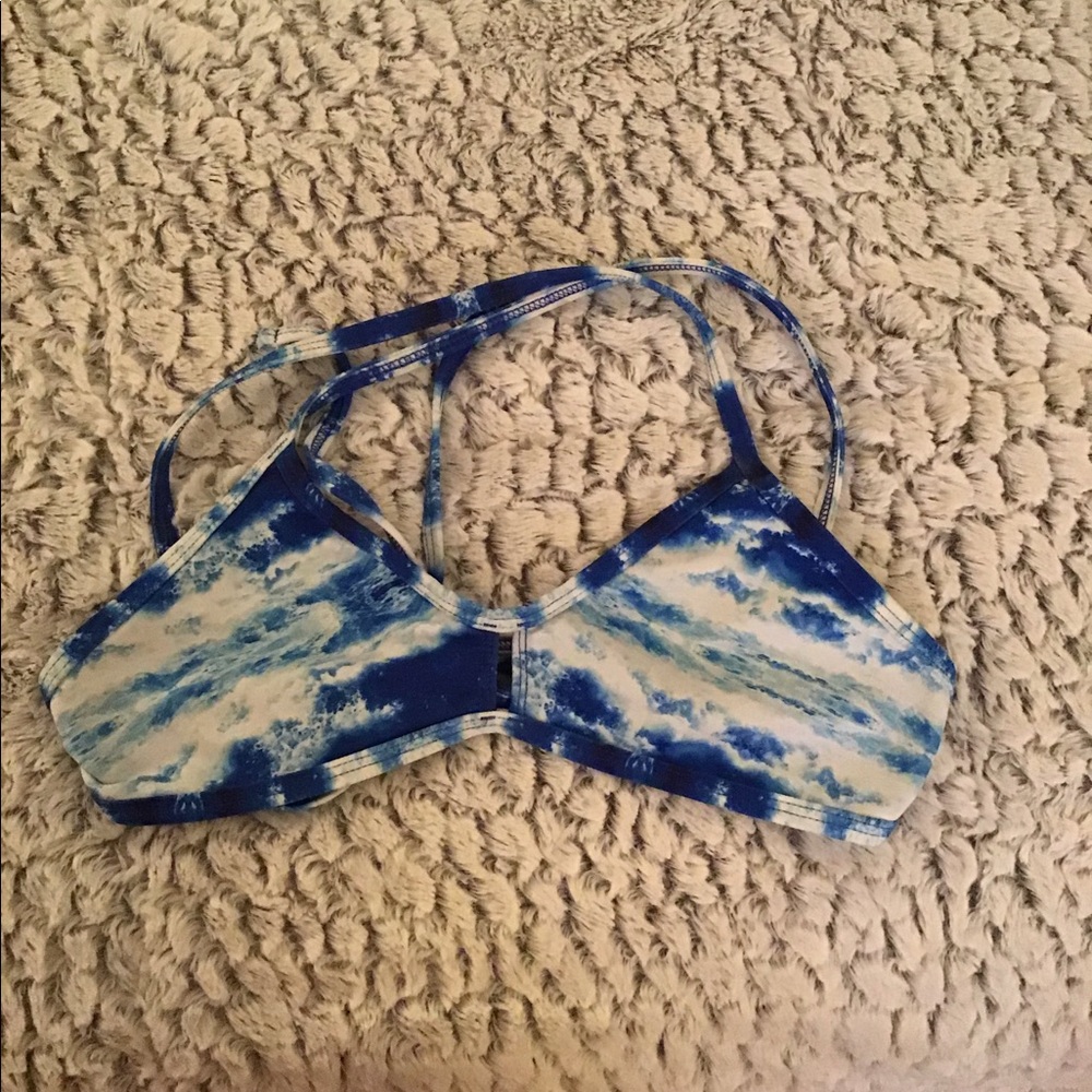 Jolyn top